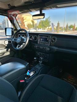 جیپ رانگلەر